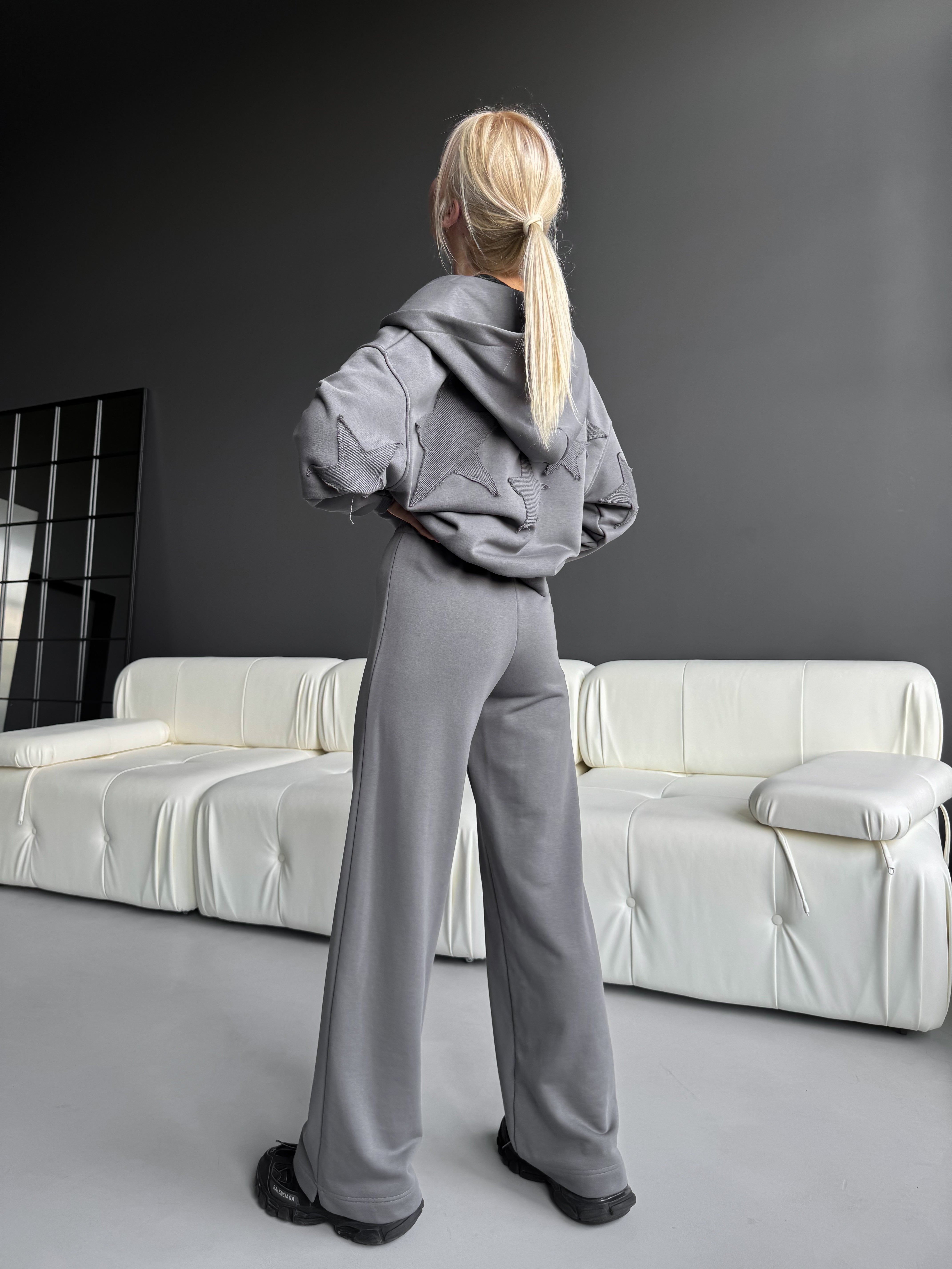 MAGIC GREY ZIP DŽEMPERIS