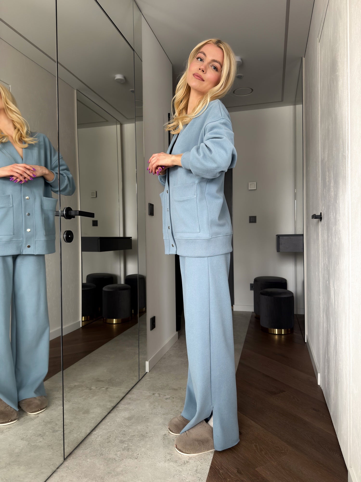 BABY BLUE LOUNGE SET (CLASSIC) KOSTIUMĖLIS