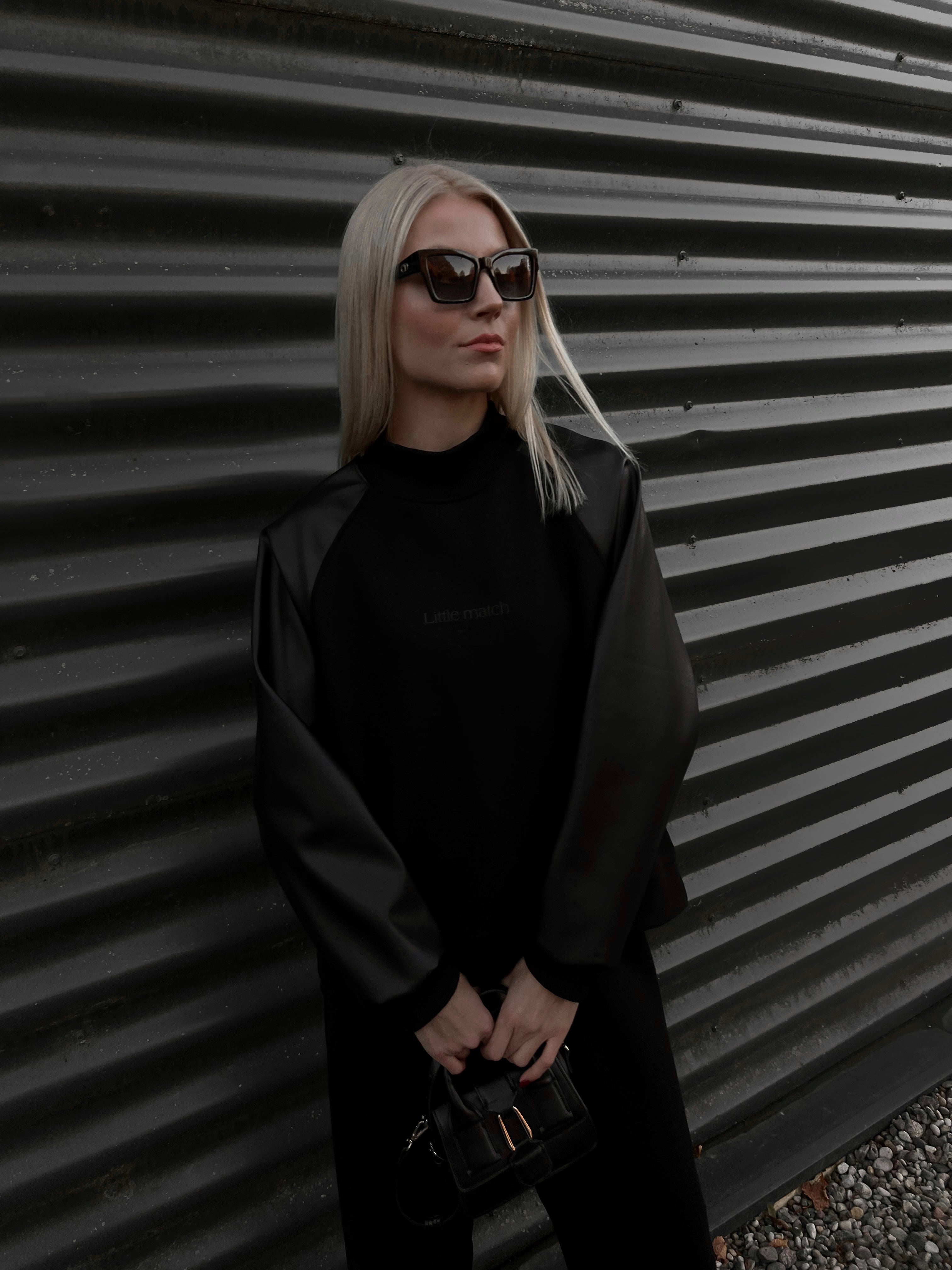 BLACK SKIN džemperis