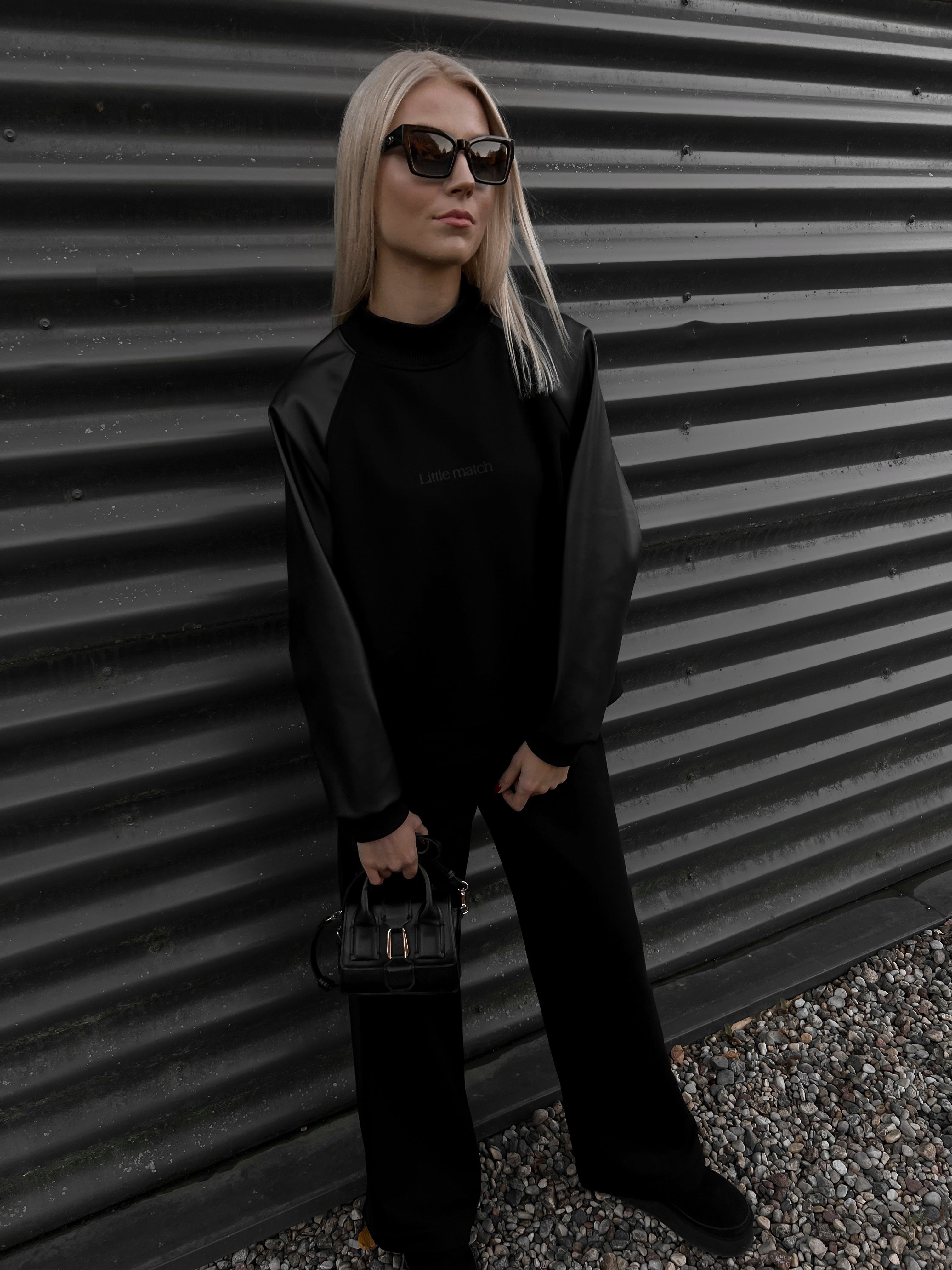 BLACK SKIN džemperis