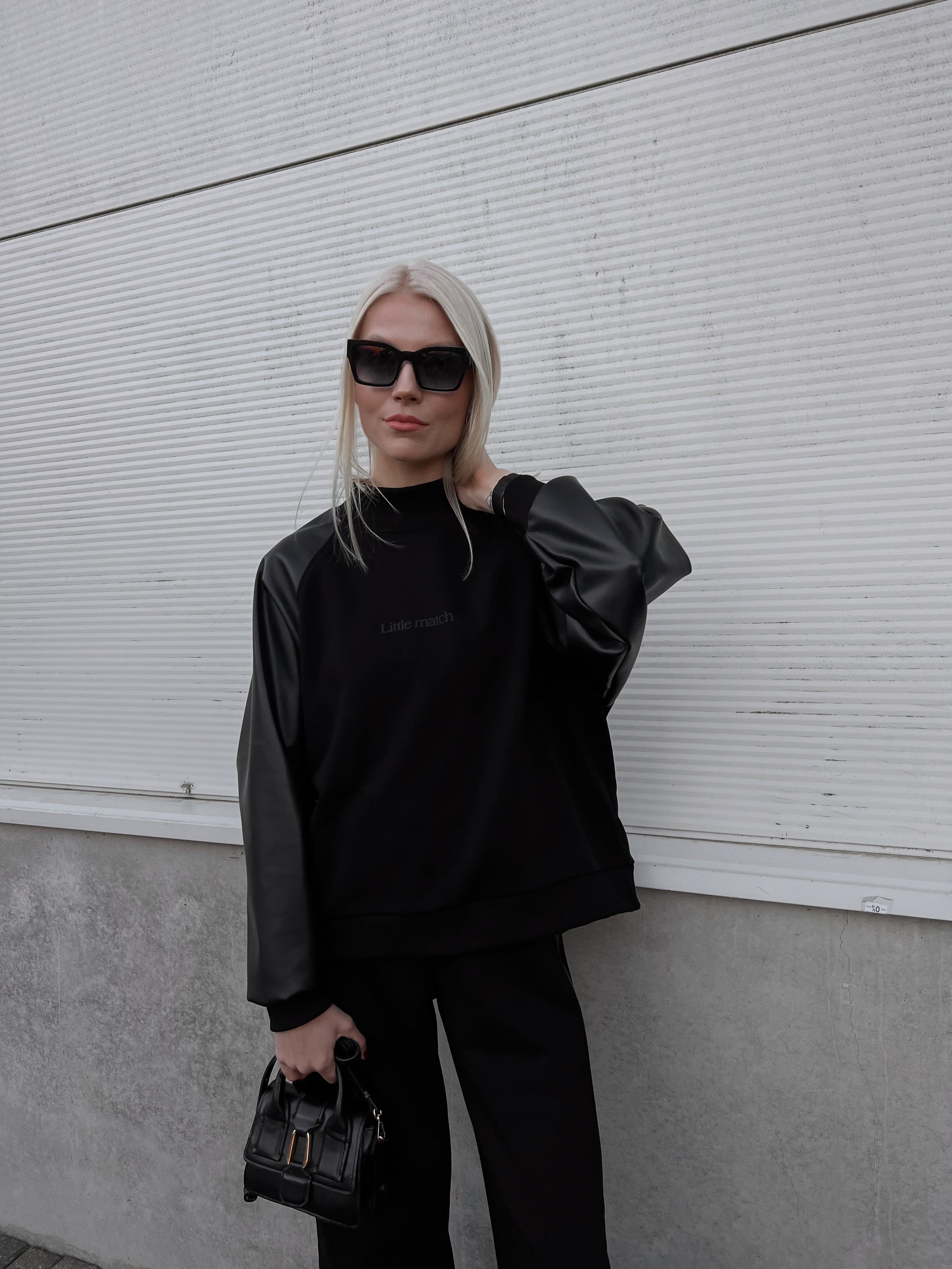 BLACK SKIN džemperis