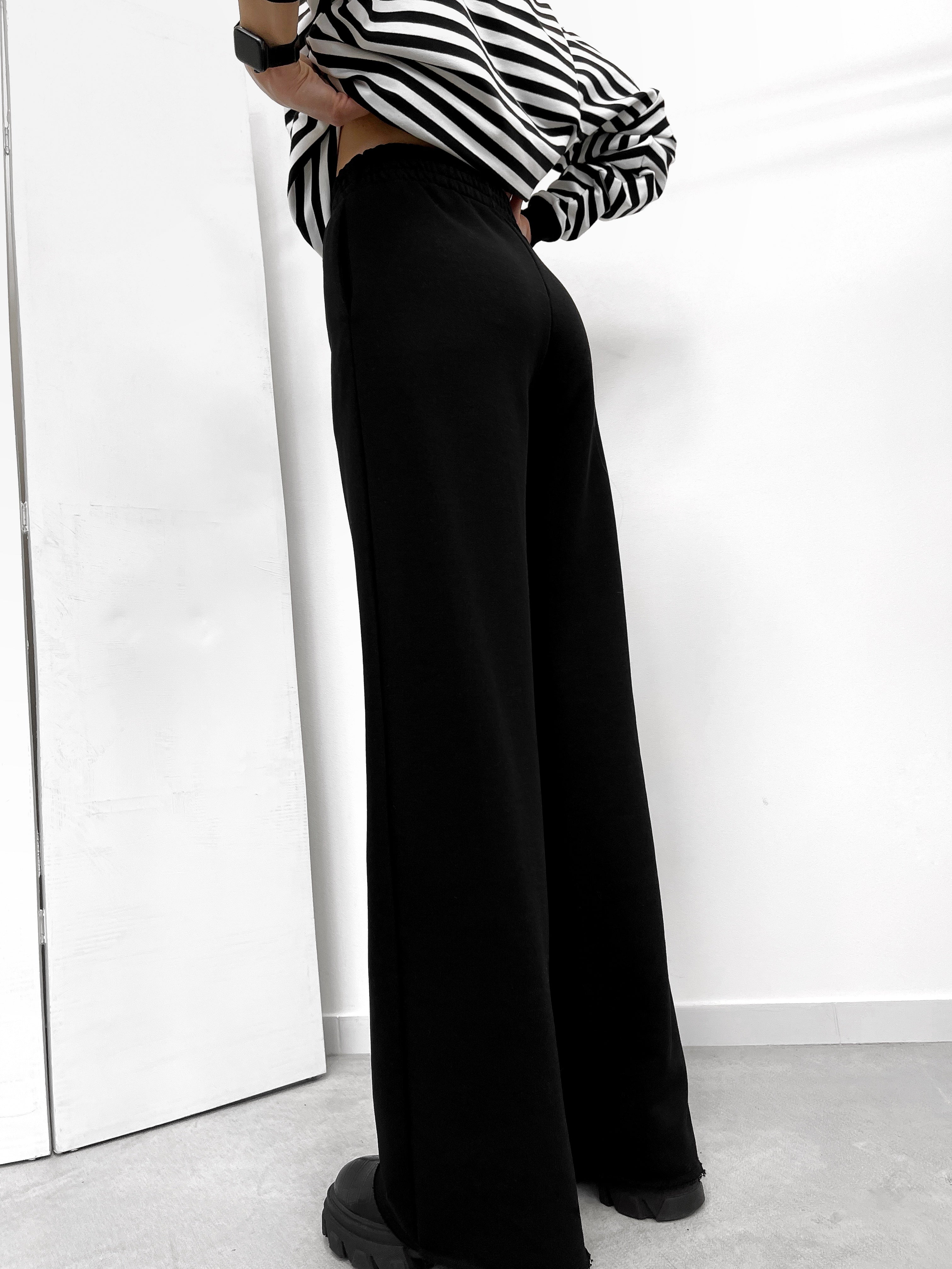 BLACK plačios kelnės