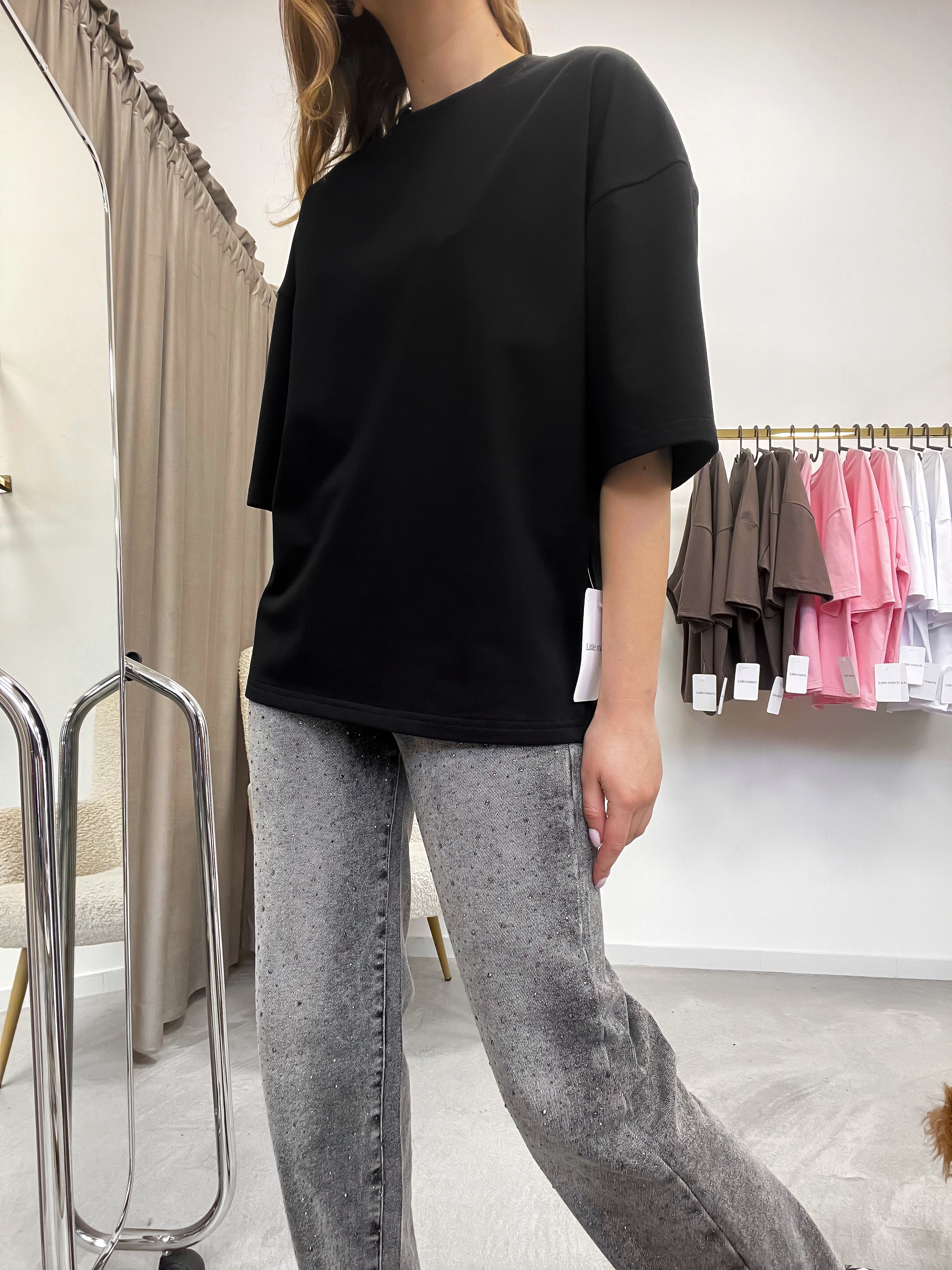 BLACK T-SHIRT marškinėliai